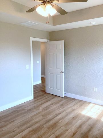 3800 W Riley Street, Bolivar, MO 65613