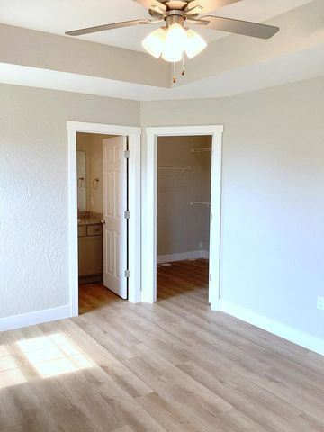 3800 W Riley Street, Bolivar, MO 65613