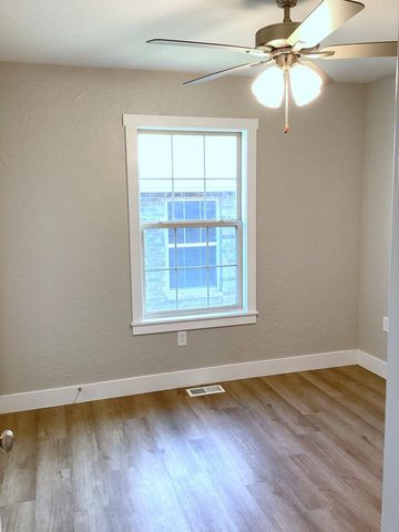 3800 W Riley Street, Bolivar, MO 65613