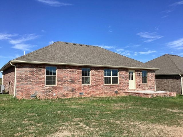 3800 W Riley Street, Bolivar, MO 65613