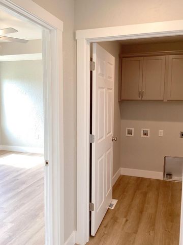 3800 W Riley Street, Bolivar, MO 65613