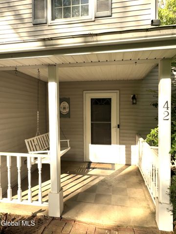 42 Wineberry Lane, Malta, NY 12020