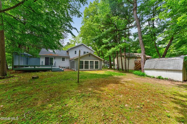 42 Wineberry Lane, Malta, NY 12020