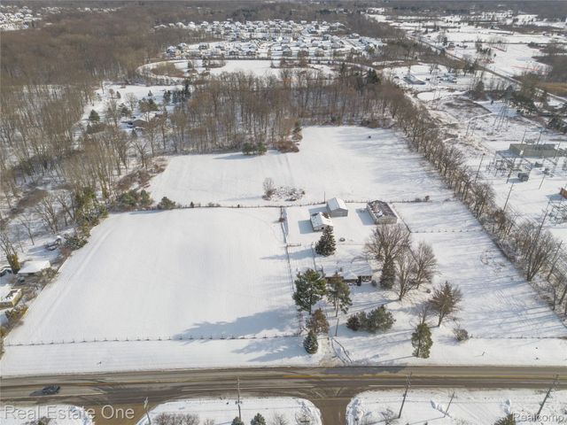 22700 Griswold Road, Lyon Charter Township, MI 48178