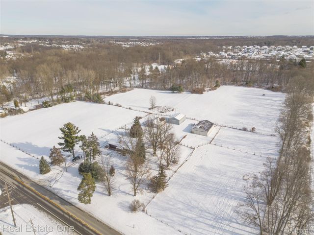 22700 Griswold Road, Lyon Charter Township, MI 48178