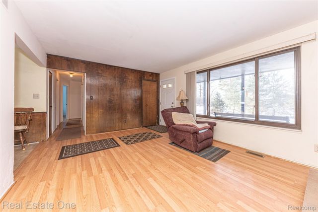 22700 Griswold Road, Lyon Charter Township, MI 48178