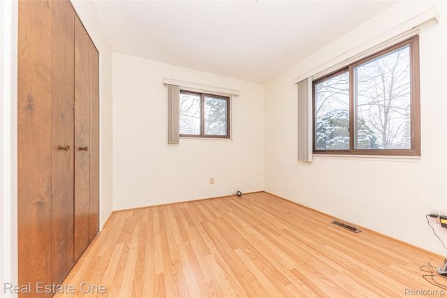 22700 Griswold Road, Lyon Charter Township, MI 48178