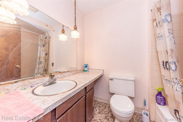 22700 Griswold Road, Lyon Charter Township, MI 48178