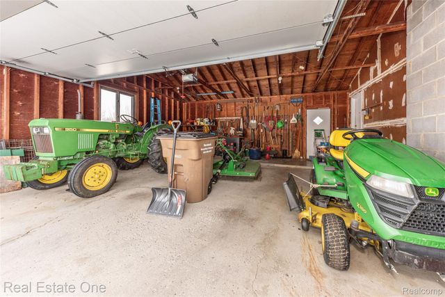 22700 Griswold Road, Lyon Charter Township, MI 48178