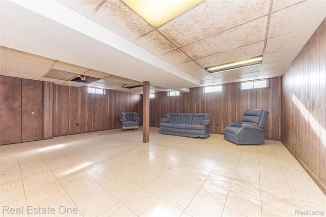 22700 Griswold Road, Lyon Charter Township, MI 48178