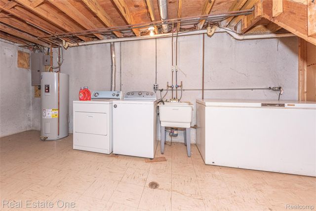 22700 Griswold Road, Lyon Charter Township, MI 48178