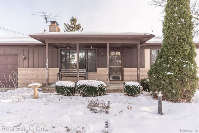 22700 Griswold Road, Lyon Charter Township, MI 48178