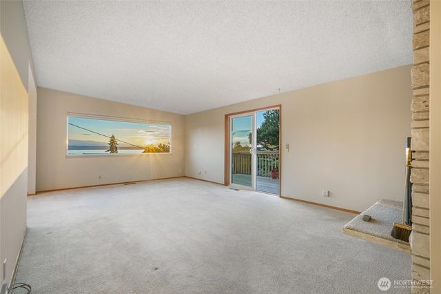 741 Hemlock Street, Edmonds, WA 98020