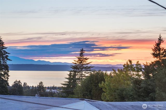 741 Hemlock Street, Edmonds, WA 98020