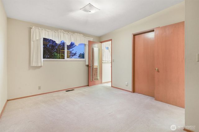 741 Hemlock Street, Edmonds, WA 98020