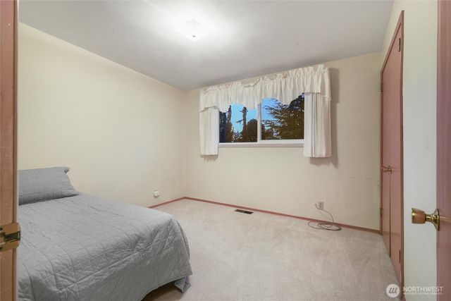 741 Hemlock Street, Edmonds, WA 98020