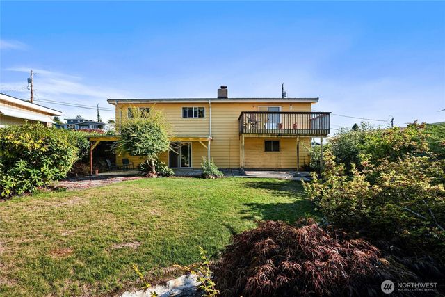 741 Hemlock Street, Edmonds, WA 98020