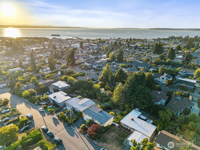 741 Hemlock Street, Edmonds, WA 98020