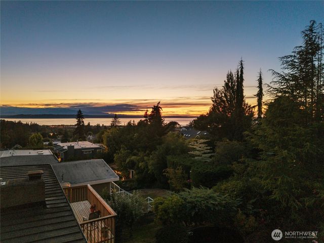 741 Hemlock Street, Edmonds, WA 98020