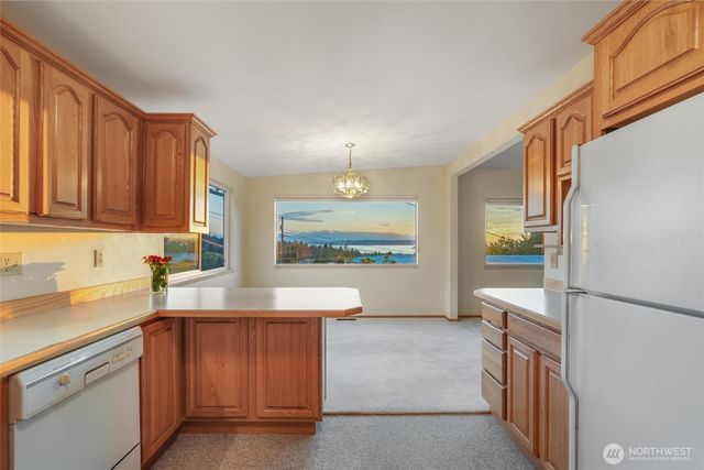 741 Hemlock Street, Edmonds, WA 98020