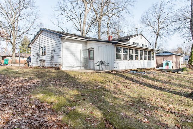 1175 Westlake Woods Drive, Springfield City, MI 49037