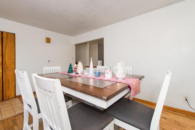 1175 Westlake Woods Drive, Springfield City, MI 49037