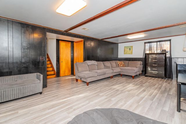 1175 Westlake Woods Drive, Springfield City, MI 49037