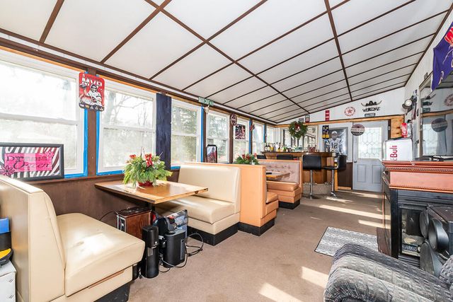 1175 Westlake Woods Drive, Springfield City, MI 49037