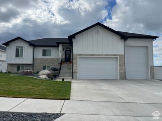 1023 W 3350 N, Pleasant View, UT 84414