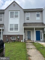 19 AUCKLAND DR, Newark, DE 19702