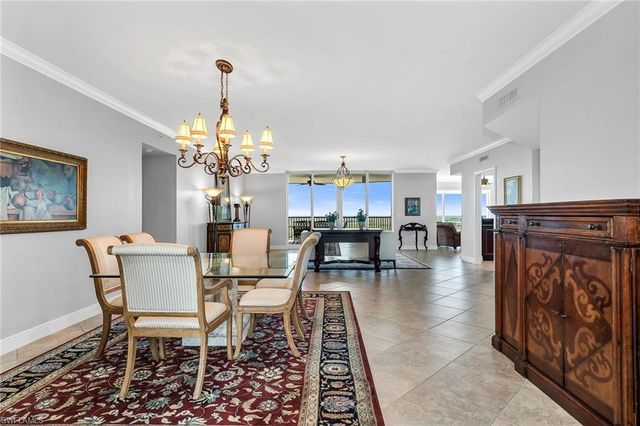 1050 Borghese LN 1405, Naples, FL 34114