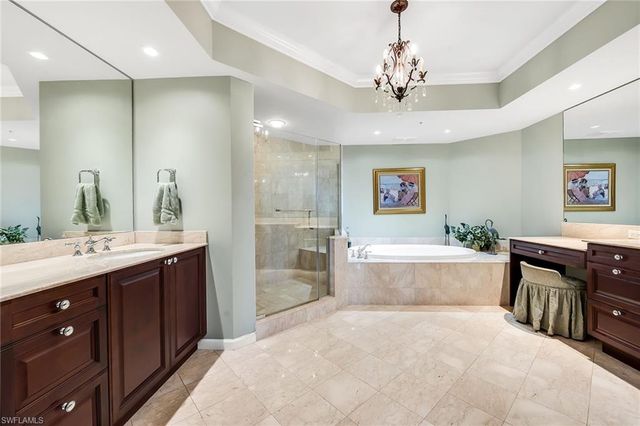 1050 Borghese LN 1405, Naples, FL 34114