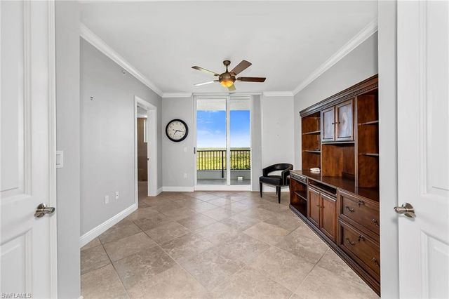 1050 Borghese LN 1405, Naples, FL 34114