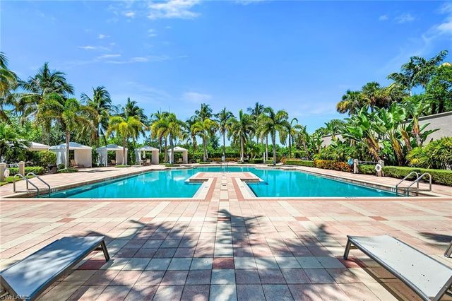 1050 Borghese LN 1405, Naples, FL 34114