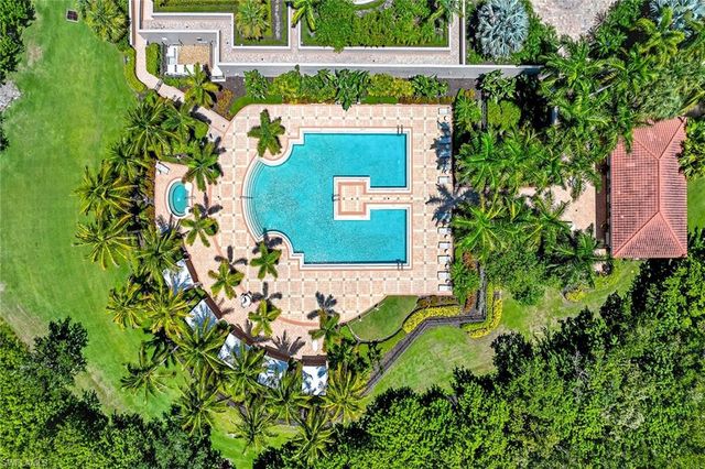 1050 Borghese LN 1405, Naples, FL 34114