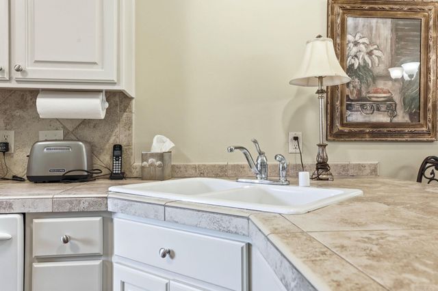 2121 Westport Loop, Little Rock, AR 72212
