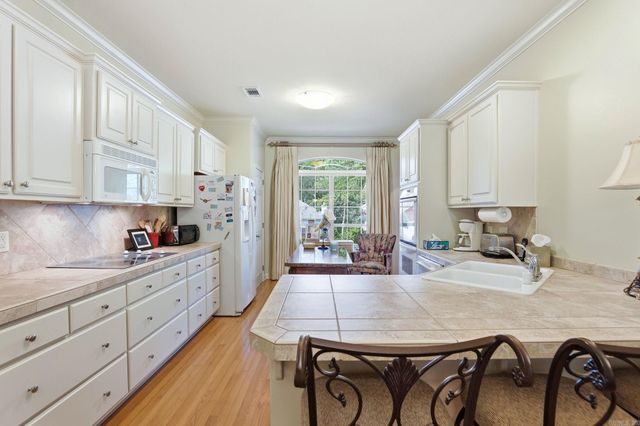 2121 Westport Loop, Little Rock, AR 72212