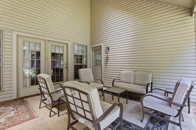 2121 Westport Loop, Little Rock, AR 72212