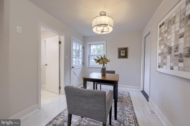 31 WAYFIELD RD, Springfield, PA 19064