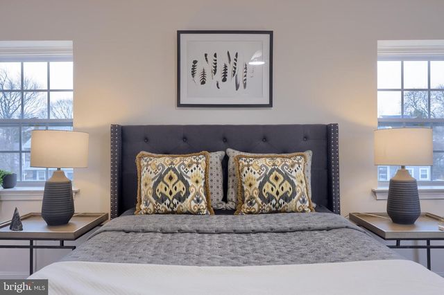 31 WAYFIELD RD, Springfield, PA 19064