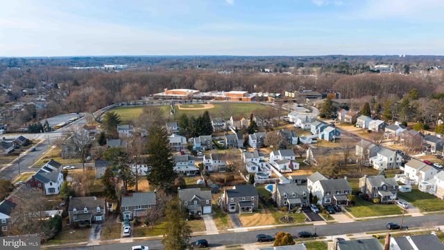 31 WAYFIELD RD, Springfield, PA 19064