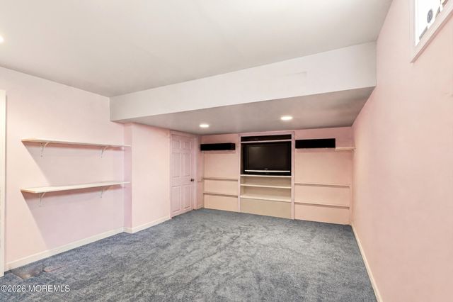 7 Dove Mill Cres, Jackson, NJ 08527