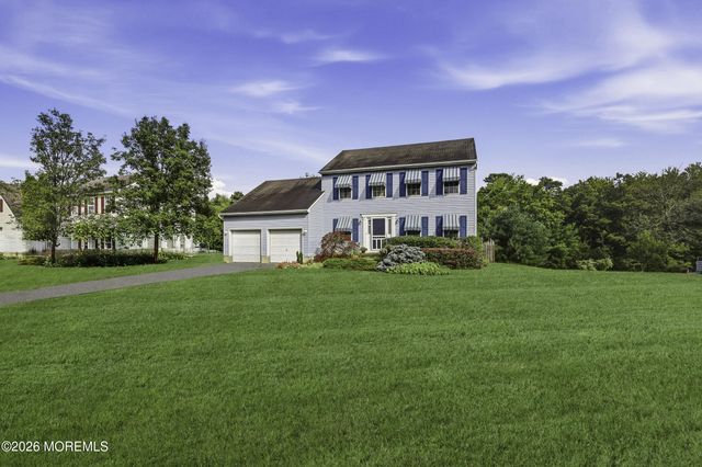 7 Dove Mill Cres, Jackson, NJ 08527