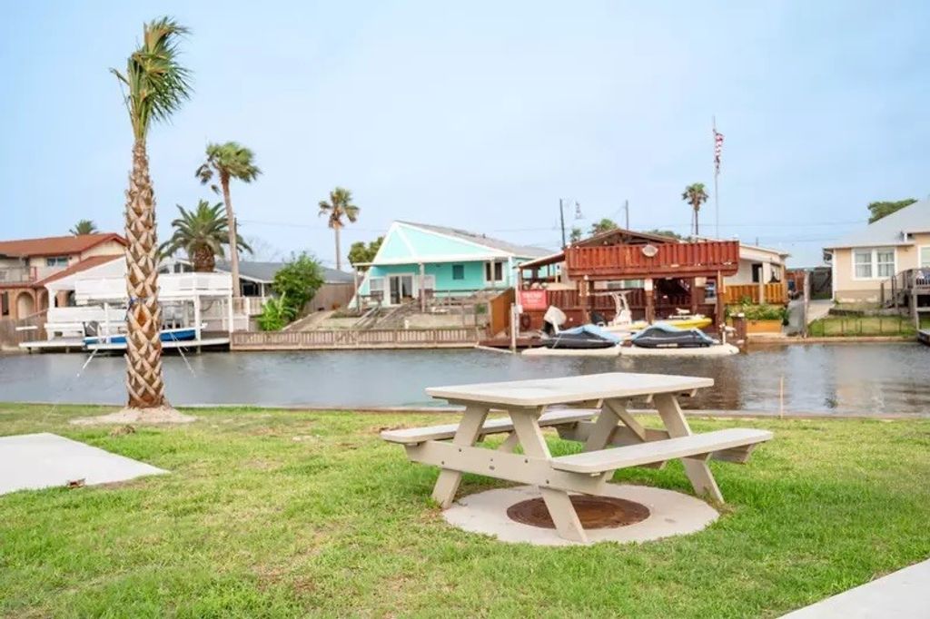 101 Caribbean Dr 20, Corpus Christi, TX 78418 — photo 2