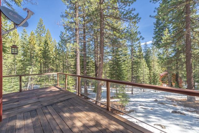 12621 Peregrine Drive, Truckee, CA 96161