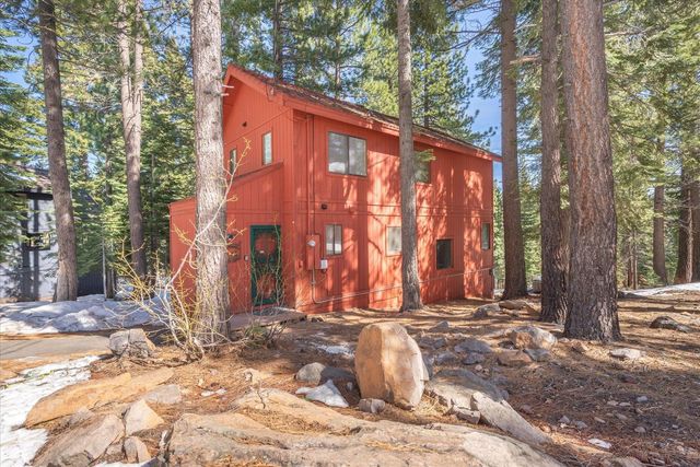 12621 Peregrine Drive, Truckee, CA 96161