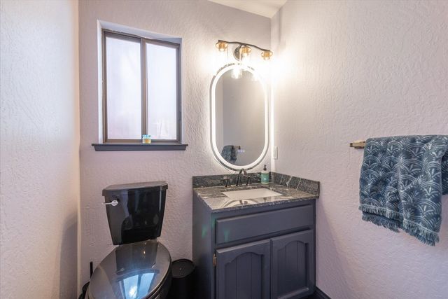 12621 Peregrine Drive, Truckee, CA 96161