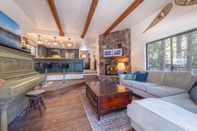 12621 Peregrine Drive, Truckee, CA 96161