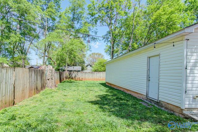 1605 Mccullough Avenue NE, Huntsville, AL 35801