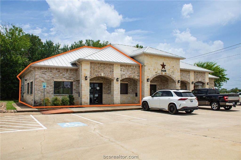 2429 Earl Rudder S, College Station, TX 77845 — exterior